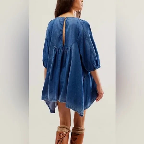 Free People Memories of You Chambray Top in the color Blue Ribbon Oversized XS - Image 3