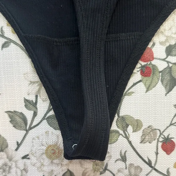Abercrombie & Fitch Classic Black thong Bodysuit tank ribbed soft A&F collection - Image 7