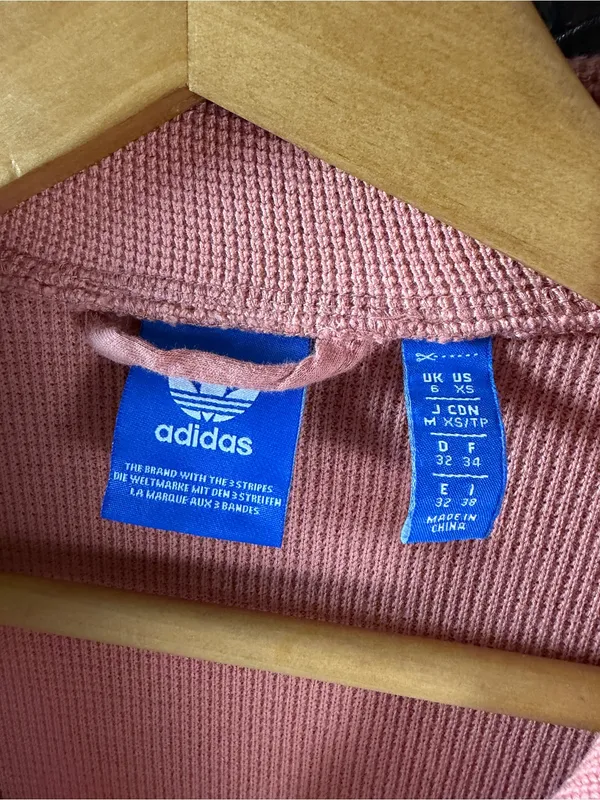 adidas Women’s Oversized Short-Sleeve Waffle Jacket in Dusty Pink - Image 8