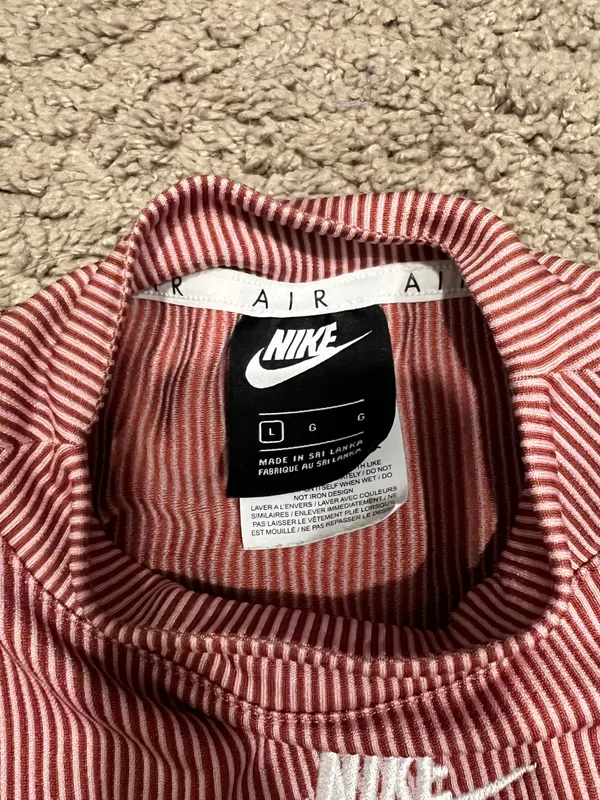 Nike Crop Top - Image 3