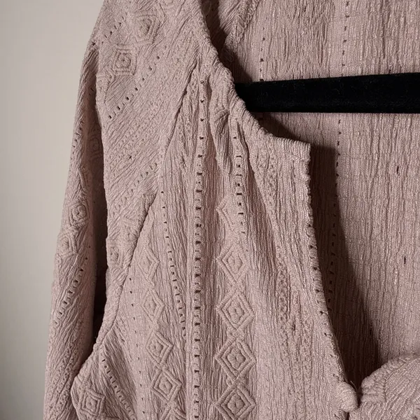 Frye Women's Textured Peasant Dusty Rose Top Aztec Pattern‎ Blouse Medium Boho - Image 7