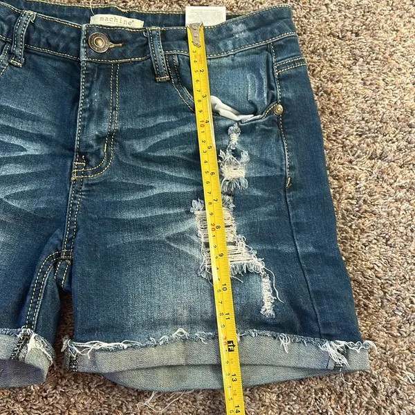Machine Distressed Ladies Jean Shorts sz 30 - Image 6