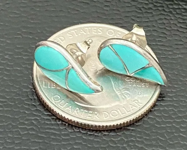 Sterling Silver Vintage STR.SII Turquoise Inlay Comma Teardrop Post Earrings - Image 6