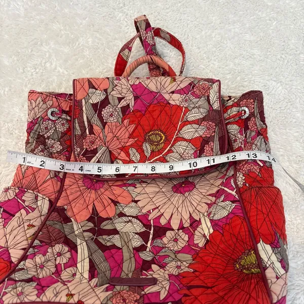 Vera Bradley Drawstring Magnetic Flap Backpack Bohemian Blooms Red Floral Travel - Image 4