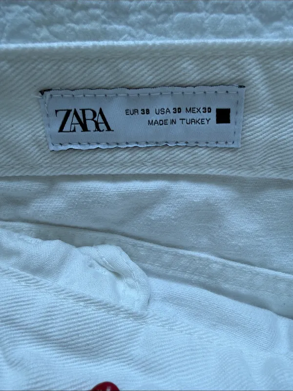 Zara High Rise Wide Leg White Jeans in Size 6 (EUR 38) - Image 3