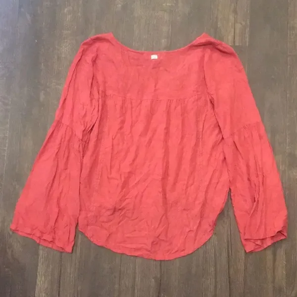 Billabong Hi-low boho flowy embroidered peasant blouse - Image 4