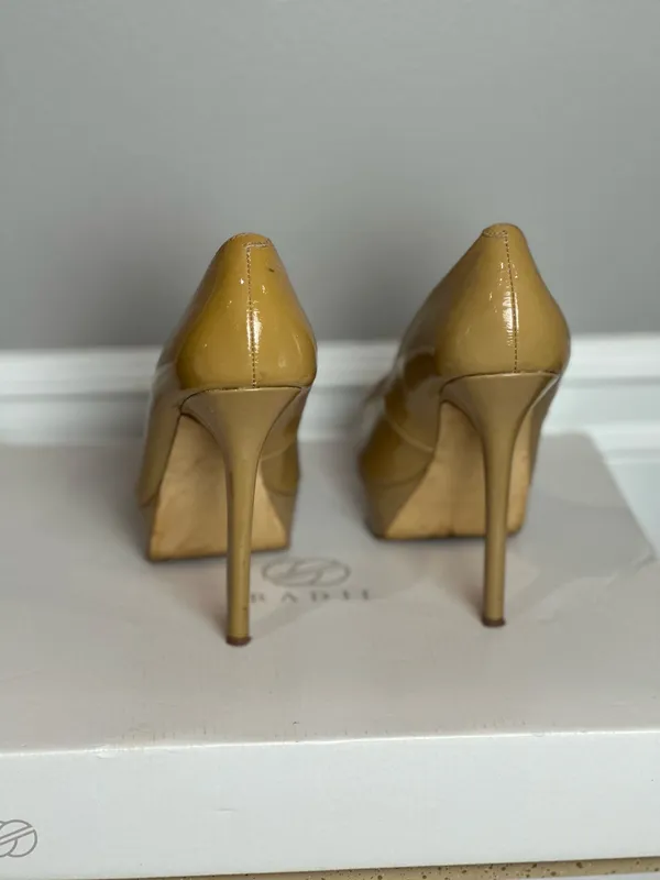 Bevv Pump Steve Madden Heels - Image 4