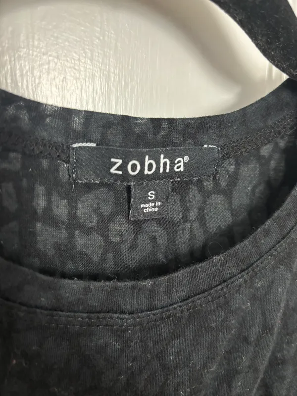 Cheetah Sheer Workout Top Black - Image 3