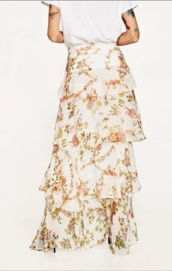 ZARA Blogger’s Favorite Floral Tiered Maxi Skirt - Image 3
