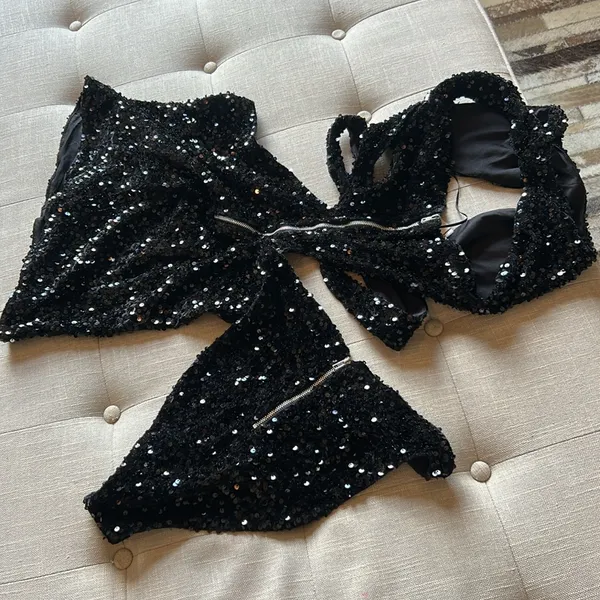 NWT Alglist Black Sequenced Two Piece Cut Out Mini Dress Size Medium - Image 8