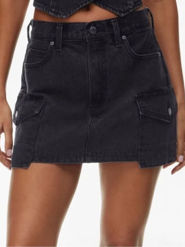 Aritzia Denim Forum 25 90s Mid Rise Cargo Mini Skirt Washed Black Grunge - Image 2