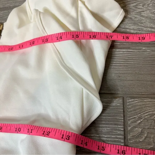 NWT Selfie Leslie Cupid's Bow‎ V-Neckline Ruffle Shoulder Bodycon Dress White XL - Image 3