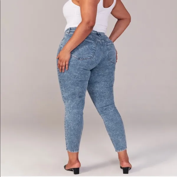 Abercrombie & Fitch Mid Rise Super Skinny Jeans - Image 2