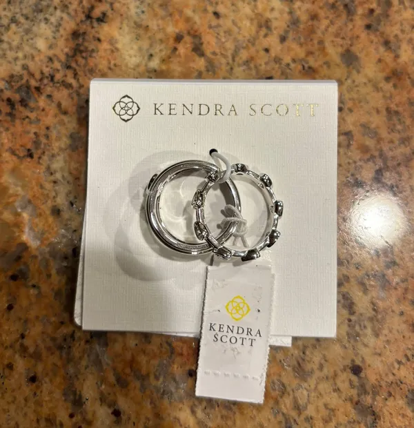 NWT Arden Triple Ring Set Silver White Crystal size 6 - Image 5