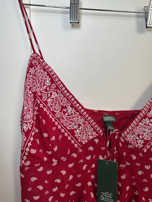 Wild Fable Red Paisley Bandana Rhinestone Cami Tank Top Medium NWT - Image 7