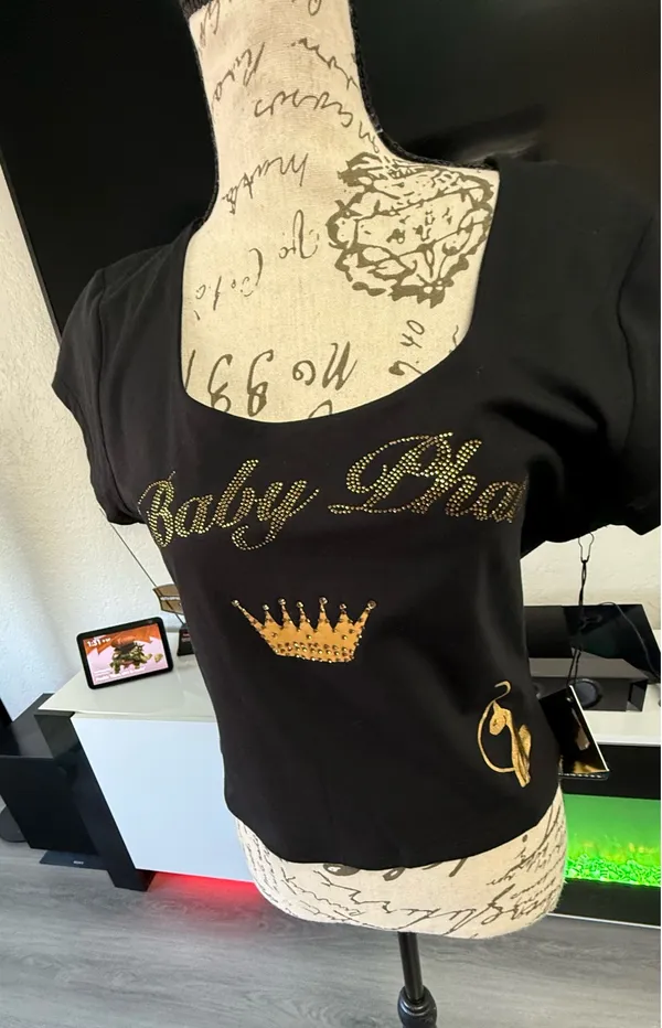 Baby Phat Black & Gold Graphic Tee - Y2K Vintage Style - Size L (NWT) - Image 3
