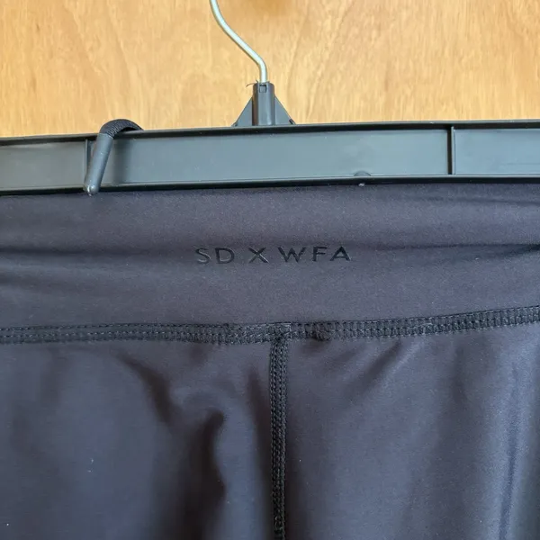 Sarah's Day x White Fox Active Blackout Leggings •‎ X Small - Image 5