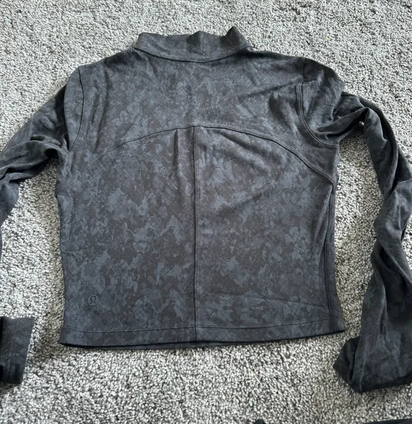 Lululemon Shirt - Image 2