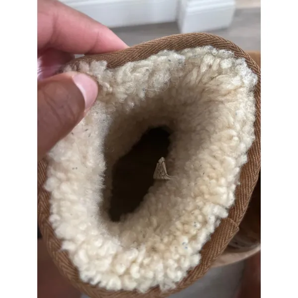 UGG Australia Sz 5 fur lined boots - ankle height - Image 5