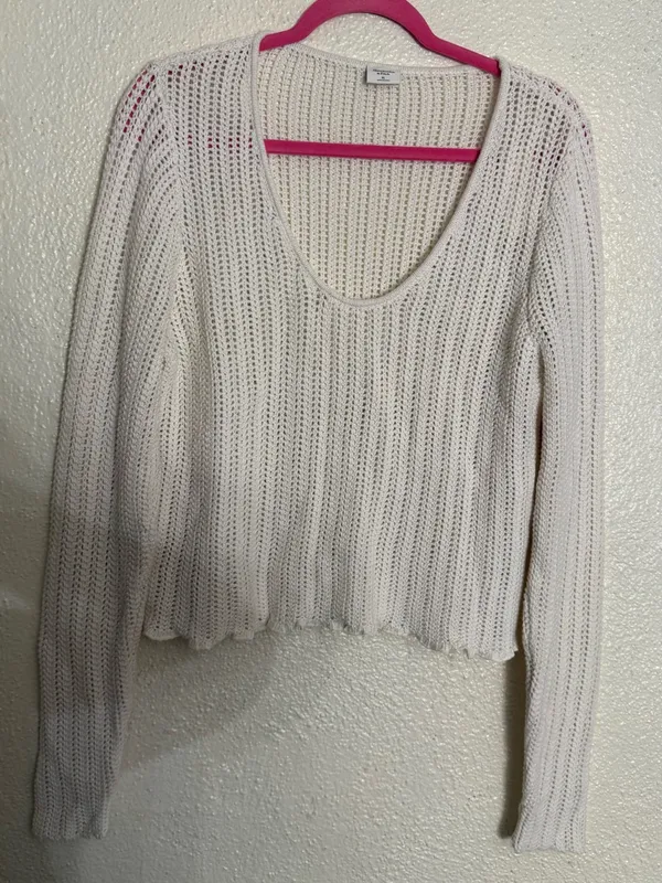 Abercrombie & Fitch Cream Open-Knit V-Neck Cropped scalloped Sweater Size XL NWT - Image 3
