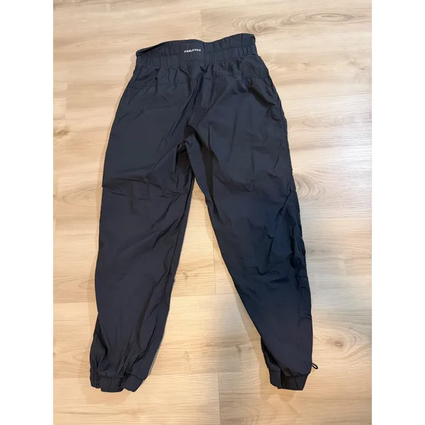 Fabletics Jogger Pants Black M Womens Nylon Activewear Lightweight High Rise - Image 2