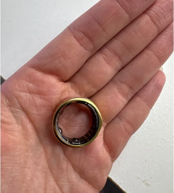 Oura Ring Gen 3 Horizon Gold Size 8 - Image 4