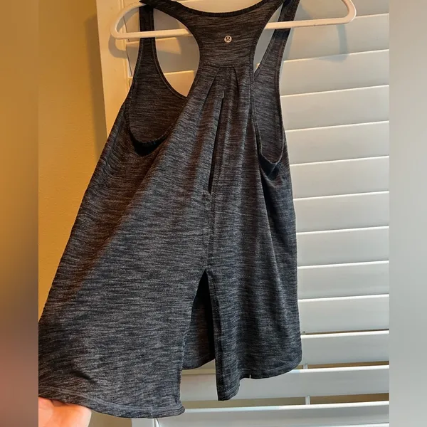 Lululemon top - Image 4