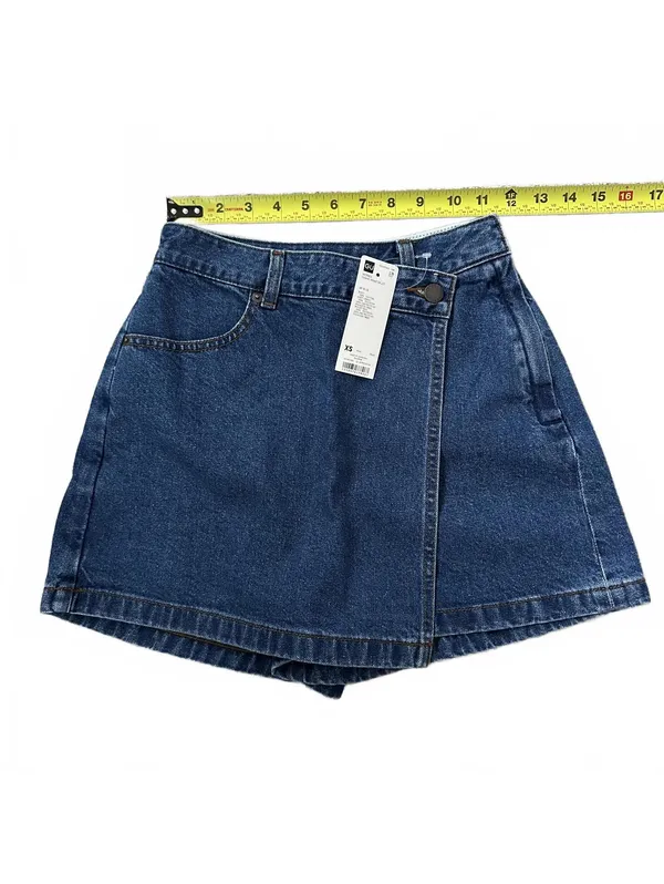 Uniqlo GU Denim Wrap Skort NWT Medium Blue Wash XS - Image 3