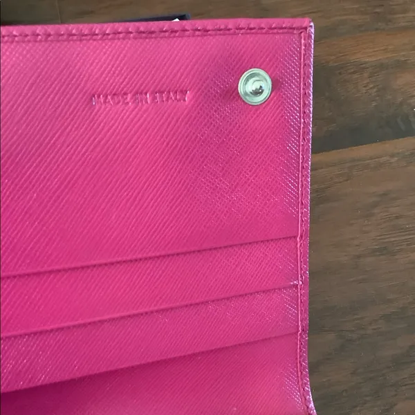 NICE PRADA SAFIANO LEATHER WALLET 🌷🌷🌷 - Image 8
