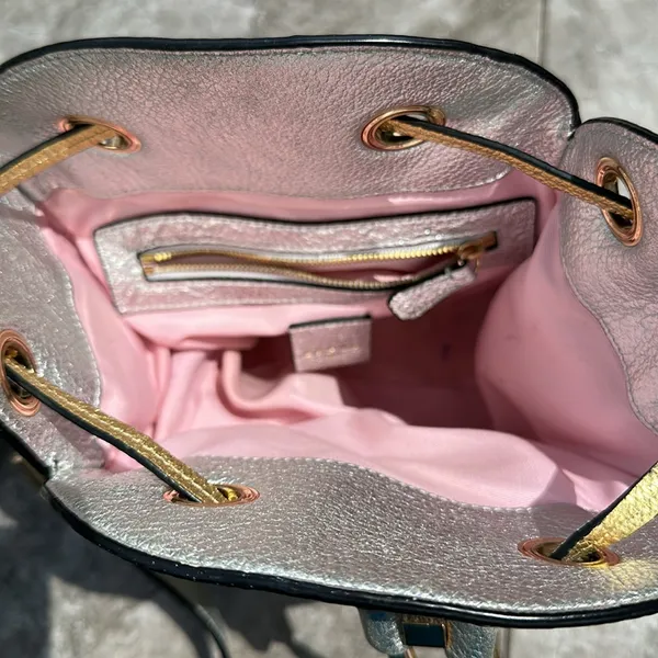 Cute , small metallic bucket purse -made in Italy - Image 9