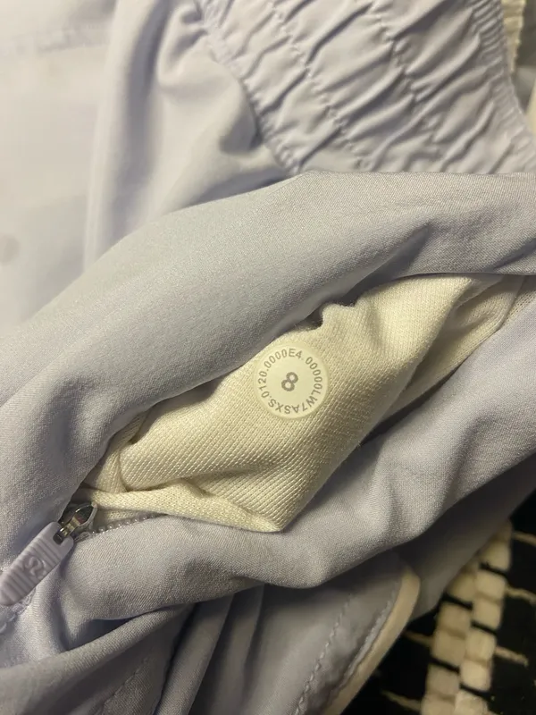 Lululemon Reversible - Image 4