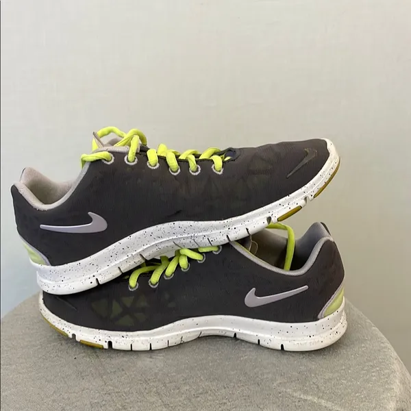 Nike Free TR Fit 3 Women’s Size 6 Training Shoes - - Black/Volt/Lavender (D3)✨✨ - Image 5