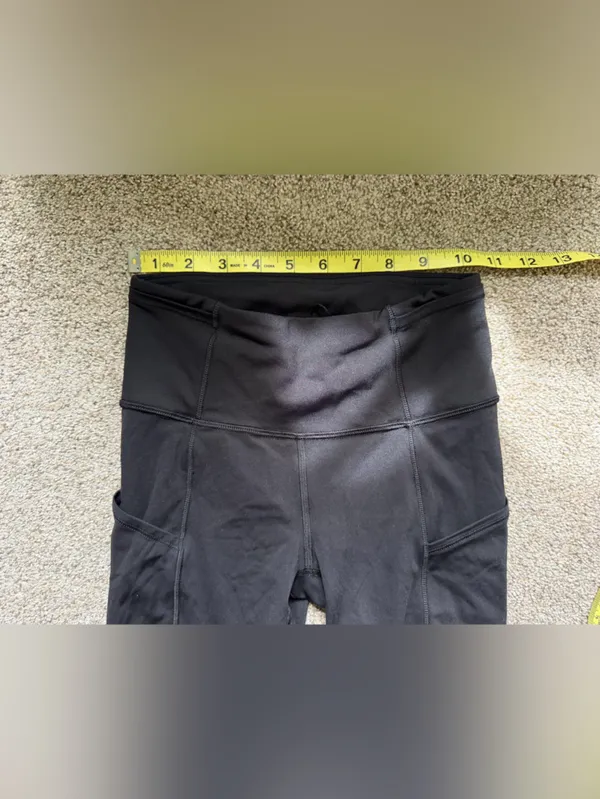 Lululemon Fast And Free Short 10" *Non-Reflective in Black Size 2 Running - Image 5