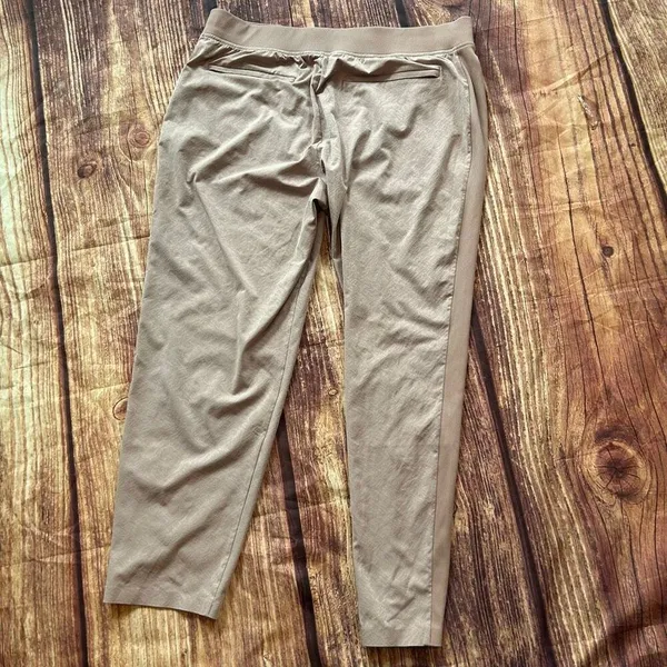 Women’s Athleta Brooklyn Pant size 16 - Image 7