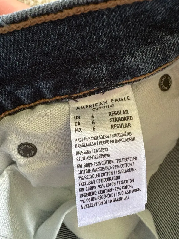 American Eagle Jeans - Image 4