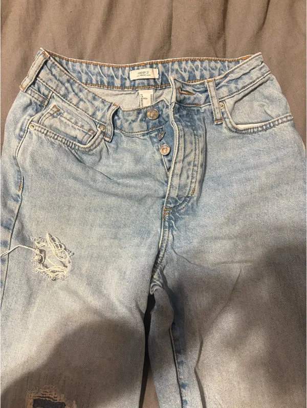 Forever 21 Jeans - Image 4