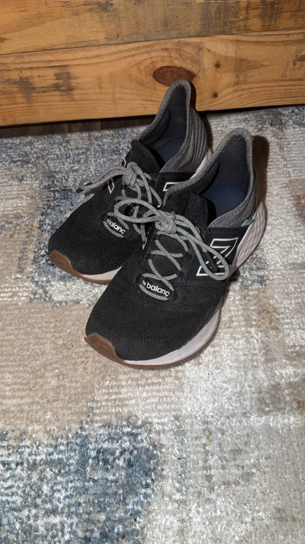New Balance Fresh Foam Roav Women's Running Sneakers Black Gray Mesh Low Top - Image 3