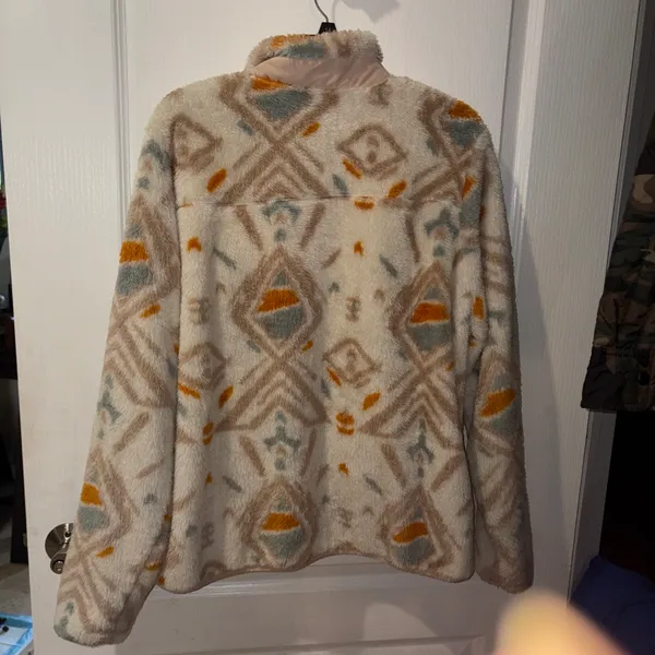 Gerry Women's Aztec/Southwestern High-Pile Sherpa Fleece Jacket. - Image 4