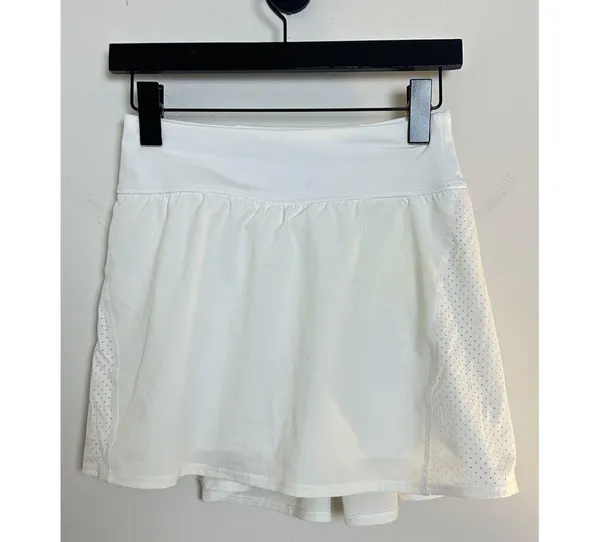 SPANX The Get Moving Tennis Skort in White Size Small - Image 3