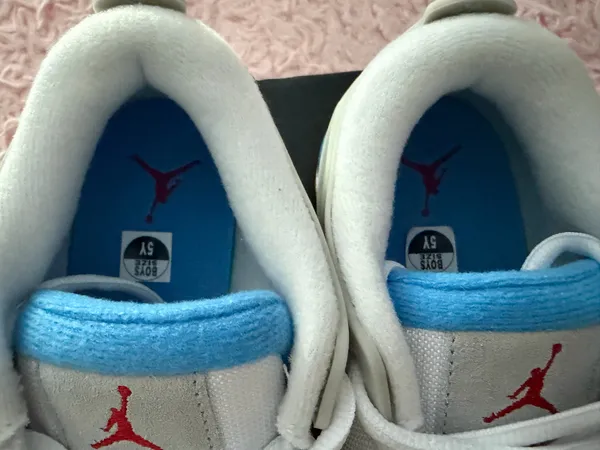 Nike Jordan 4 Rm - Image 3