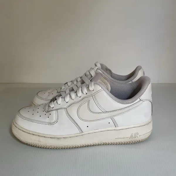 Nike Air Force 1 ’07 White Women’s Size 8 Leather Sneakers DD8959-100 - Image 4
