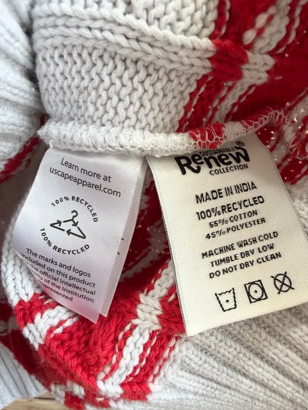 USCAPE Sweater Vest Women’s Size XL Gray Red Belmont University Cable Knit NWT - Image 5