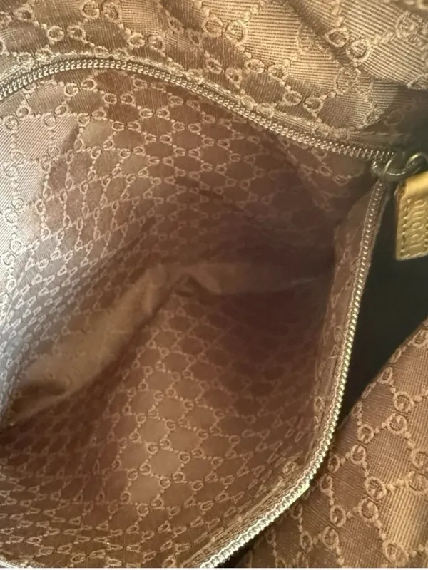 Gucci Sherry Line Beige Tan Canvas Crossbody Shoulder Bag Adjustable Strap - Image 11