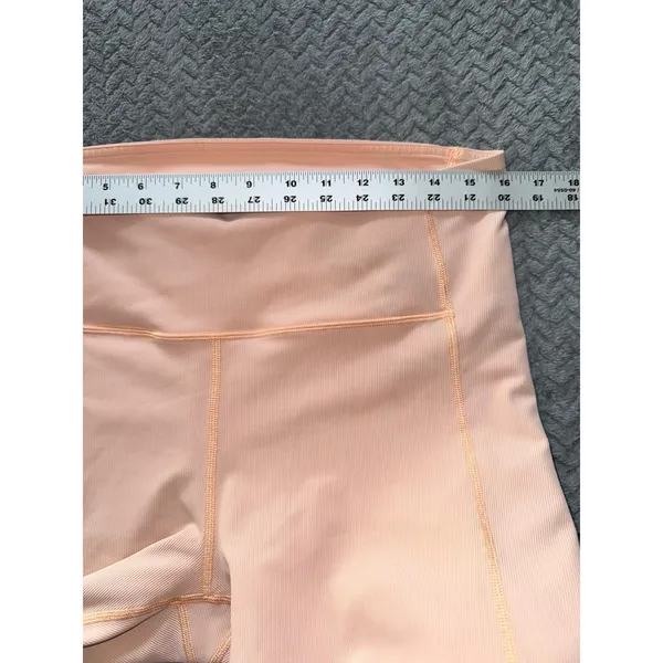 Lululemon Womens Train High Rise Shorts‎ Bike Ribbed Peach size 14 - Image 5