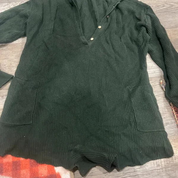 Free People Picnic Sweater Romper size M - Image 4