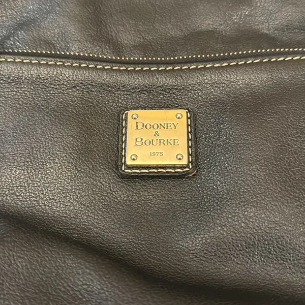 Vintage Black Dooney and Bourke 1975 Pebble Leather Crossbody - Image 6