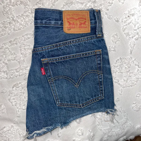 Levi's vintage denim jeans high rise shorts! - Image 5