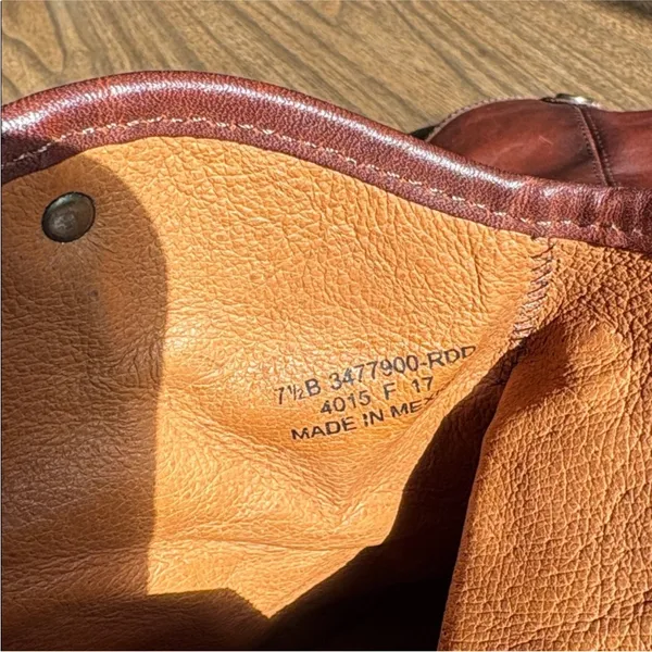 FRYE 7.5 Melissa Button Short Leather Boots - Image 6