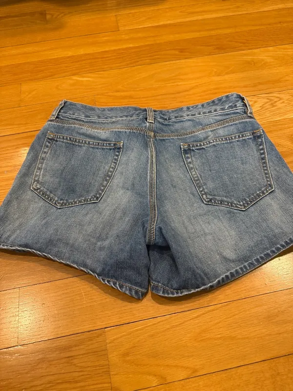 Gap womens jeans shorts size 6 . - Image 8