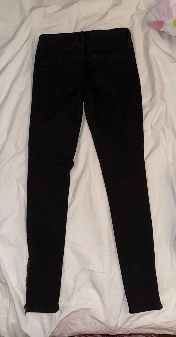 Black Skinny Jeans - Image 3